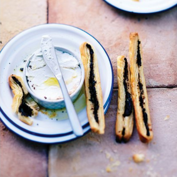 Feuilletés à la tapenade