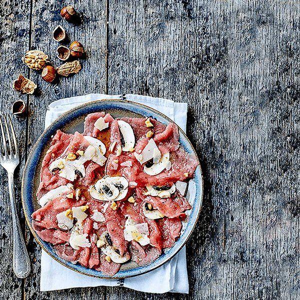 Carpaccio de veau, champignons & noix