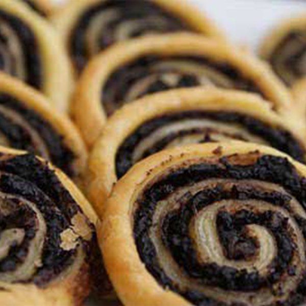 Palmiers à la tapenade noire