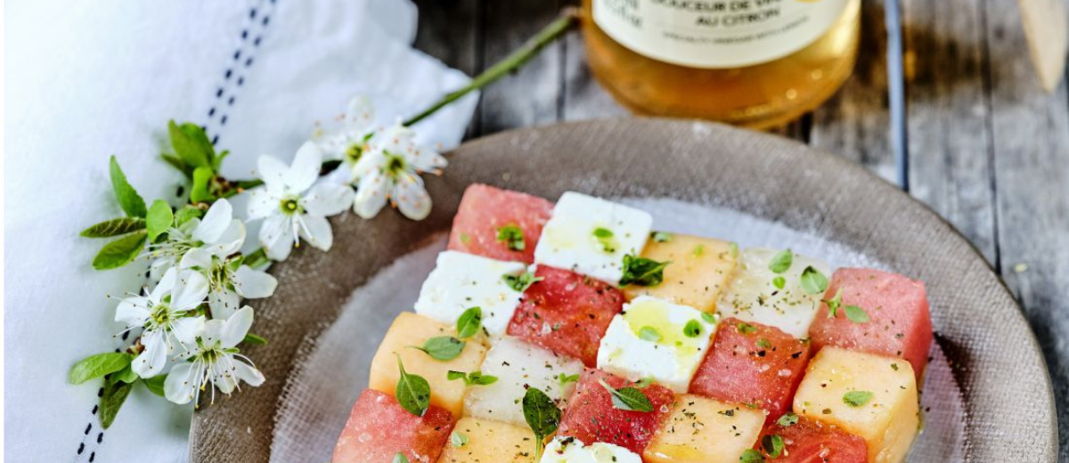 Salade mikado pastèque, melon, concombre & feta