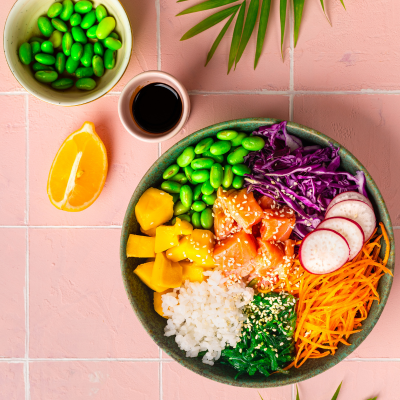 Poke bowl coloré