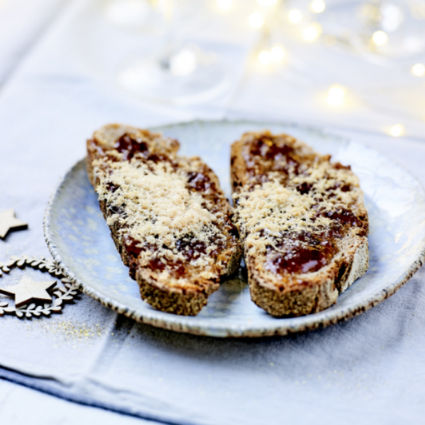 Toasts foie gras râpé & chutney de figues